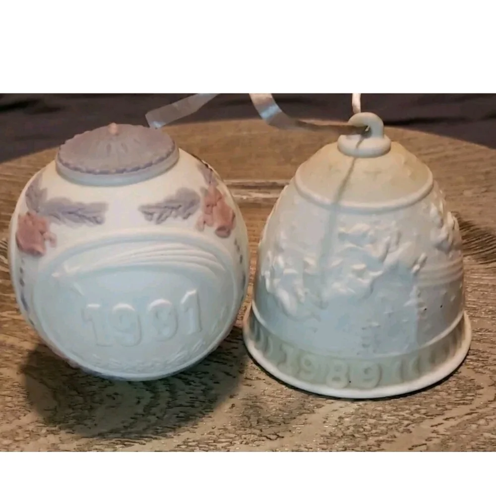Vtg Lladro 1989 Christmas Bell (Missing Clapper)  1991 Ornament (Missing Top)